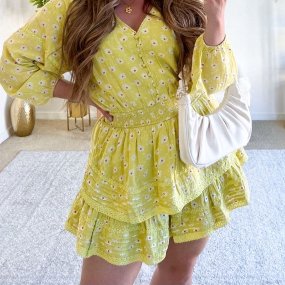 AERIE Rock 'N' Ruffle Boho Mini Dress Green Daisy Floral Smocked Ruffle Small